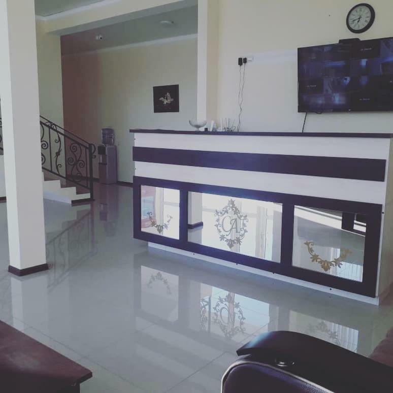 Sariya Hotel Kheivani Luaran gambar