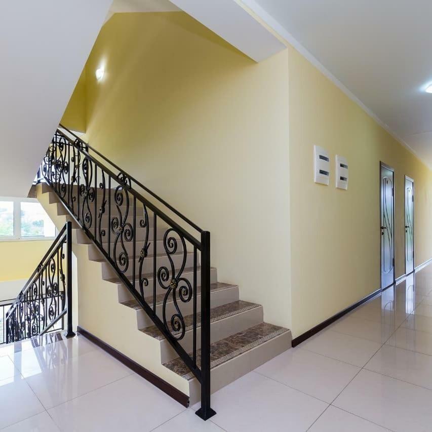 Sariya Hotel Kheivani Luaran gambar